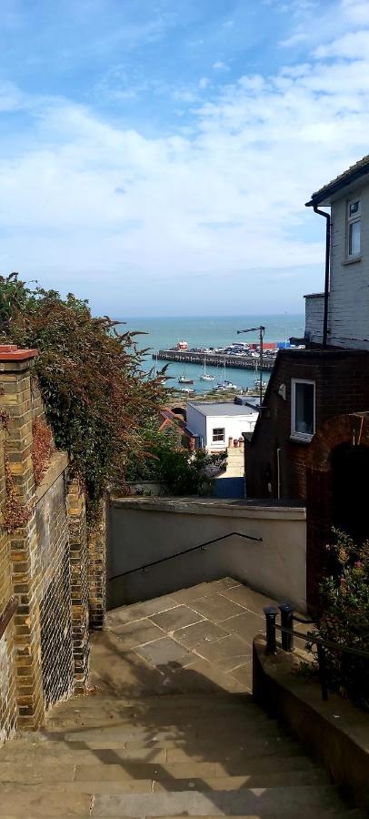 Beautifully Appointed, Period Seaside Apartment Folkestone Exterior foto
